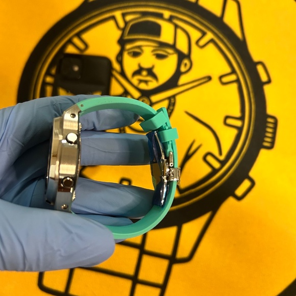 Casio G-Shock GA-2100 “CasiOak” – Silver Custom Bezel, Turquoise Strap, Analog-D - Picture 7 of 11